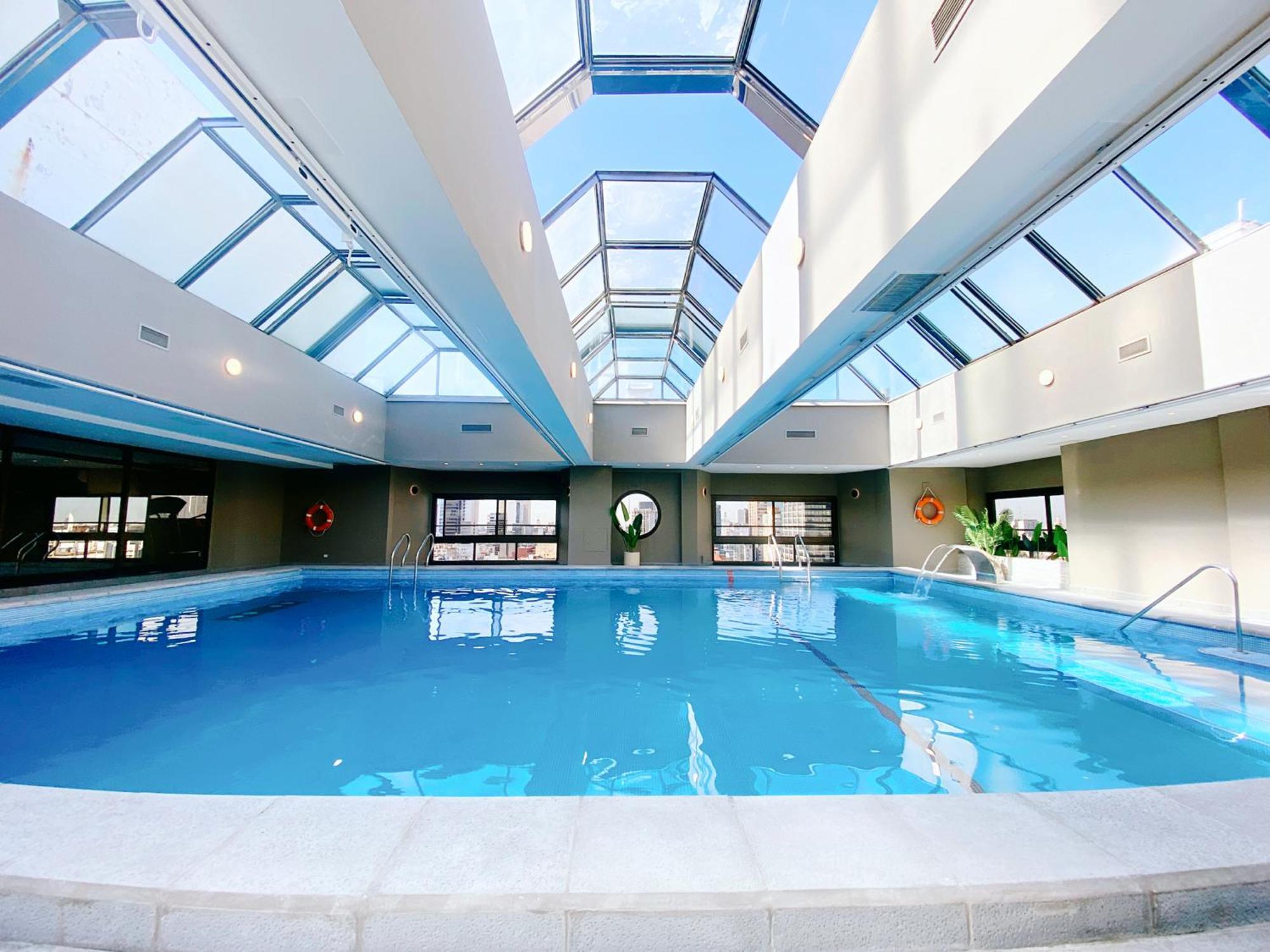 Libertador Hotel بوينس آيرس المظهر الخارجي الصورة The swimming pool