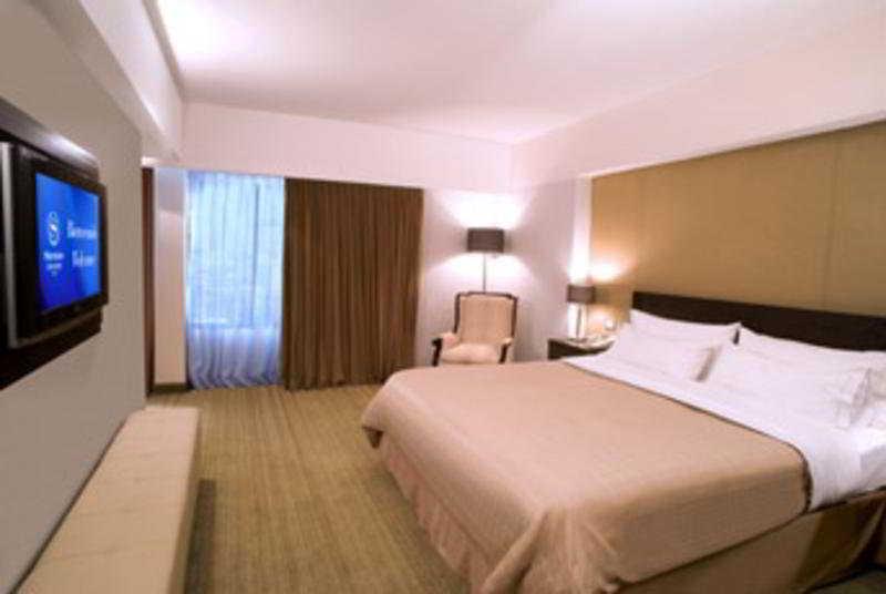 Libertador Hotel بوينس آيرس المظهر الخارجي الصورة A room at the hotel